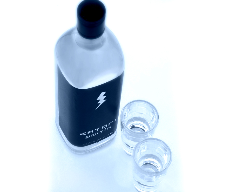 Shot glasses with Zatori Poitín